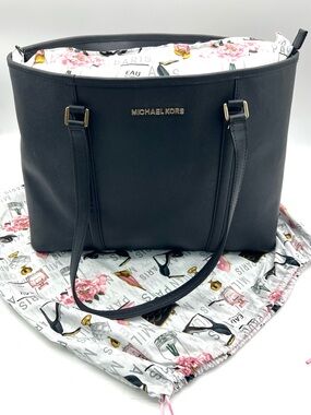 Purse Pillow Insert & Matching Dust Bag Bag Storage NWOT - Large